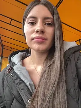 Isabella21  online show from March 9, 9:40 pm