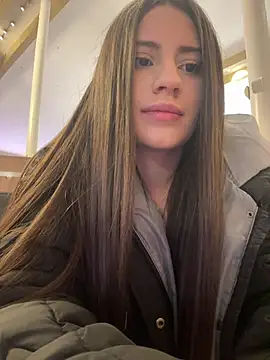 Isabella21  online show from April 21, 1:42 am