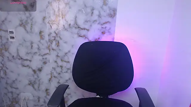 lincy honeyy online show from February 18, 4:39 pm