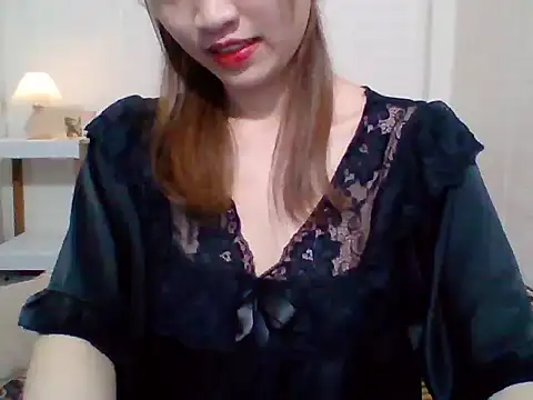   Donna   online show from September 11, 3:23 pm