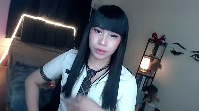 Veniceseduction online show from March 18, 1:05 pm