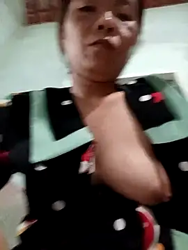 Snapshot of Harmony92 chatting on October 2, 12:21 pm Harmony92 online show from October 2, 12:21 pm