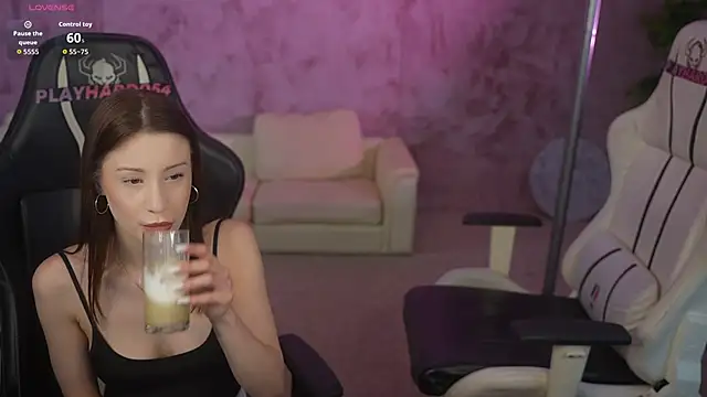 Selena Glow online show from April 21, 6:26 pm