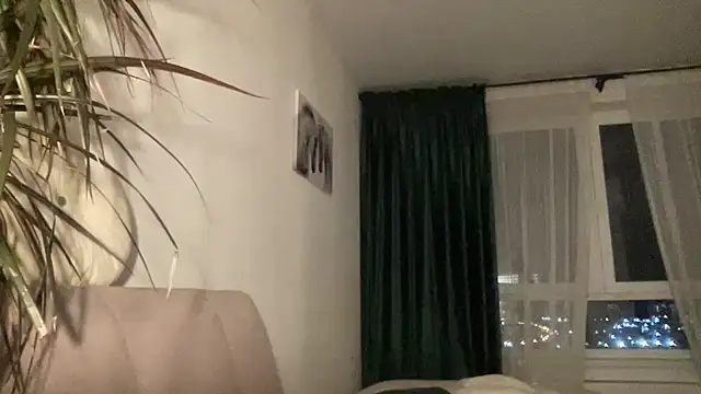 Snapshot of Gidelii chatting on October 3, 6:24 pm Gidelii online show from October 3, 6:24 pm