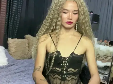 cute vanessa12 online show from November 14, 2:44 am