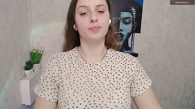 AmandaDimond  online show from February 20, 1:23 pm