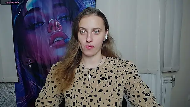 AmandaDimond  online show from July 7, 12:30 pm