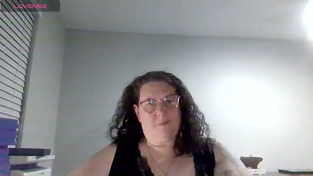 emberlynnix online show from July 20, 5:54 am