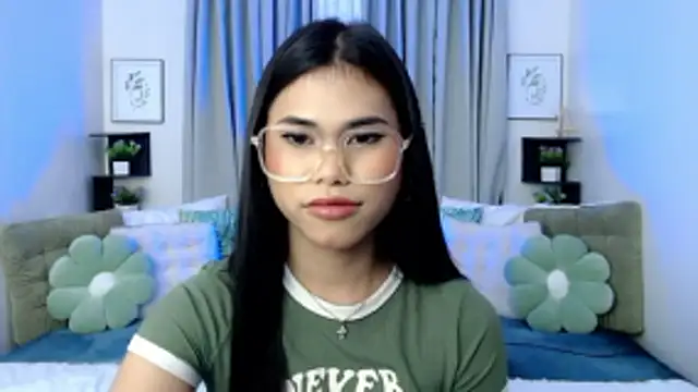 PrettyBlythes TS online show from October 29, 4:20 pm