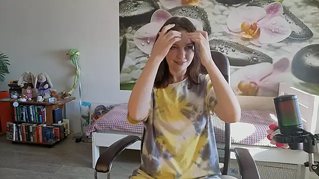 jenny  cutey online show from February 18, 4:22 am