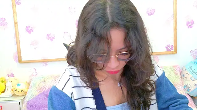 Giaa rossi online show from February 15, 1:10 pm