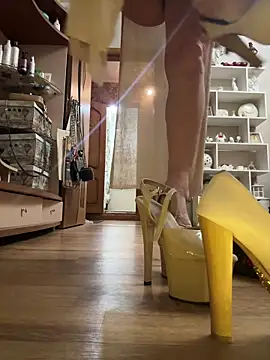 MarinaDiva11 74 online show from September 23, 7:45 pm