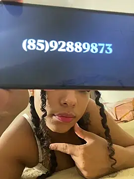 Snapshot of jhennyfer chatting on October 30, 4:37 am jhennyfer online show from October 30, 4:37 am