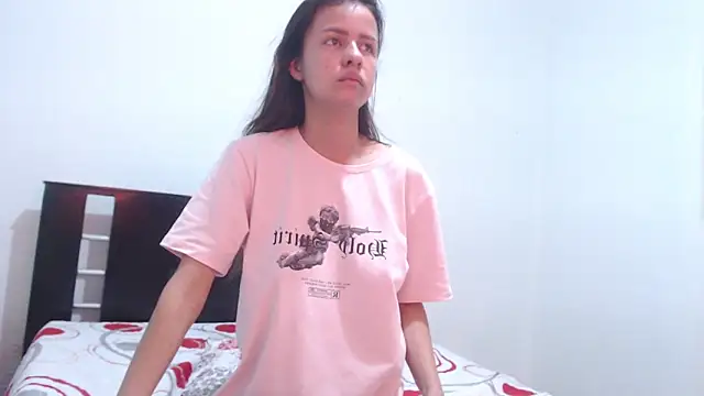 nathaly jones  online show from October 25, 1:30 pm