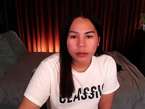 Snapshot of TransAlena95 chatting on October 14, 7:33 am TransAlena95 online show from October 14, 7:33 am