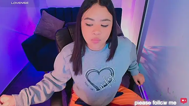 nicemiiaa7  online show from March 4, 12:23 pm