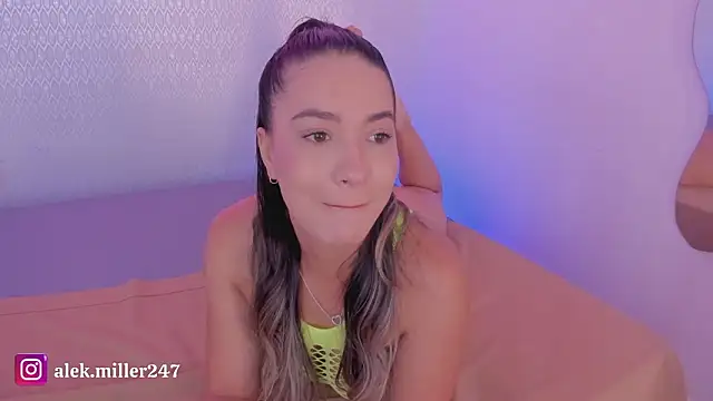 aleksandramiller  online show from March 24, 1:27 pm