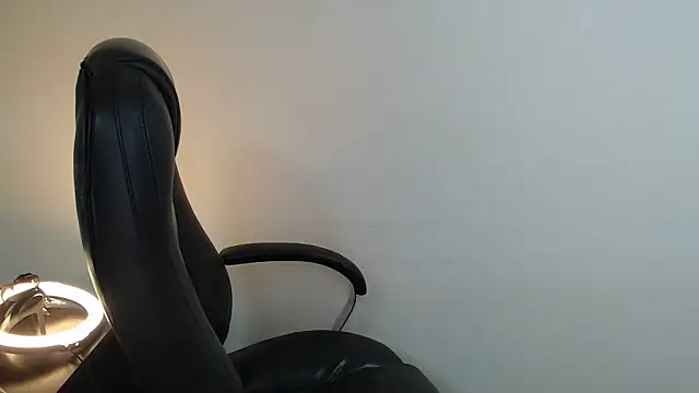 BonnieX  online show from April 23, 9:39 am