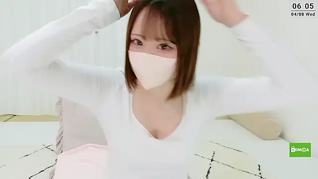 -nene-chan online show from April 7, 9:06 pm