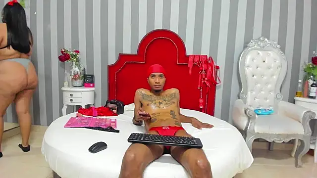 CaroyAndy online show from February 10, 1:58 pm