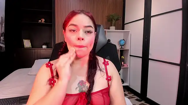 sunnypaytton online show from April 8, 12:40 pm