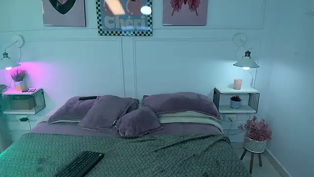 Zoe Lynch  online show from February 17, 11:42 am