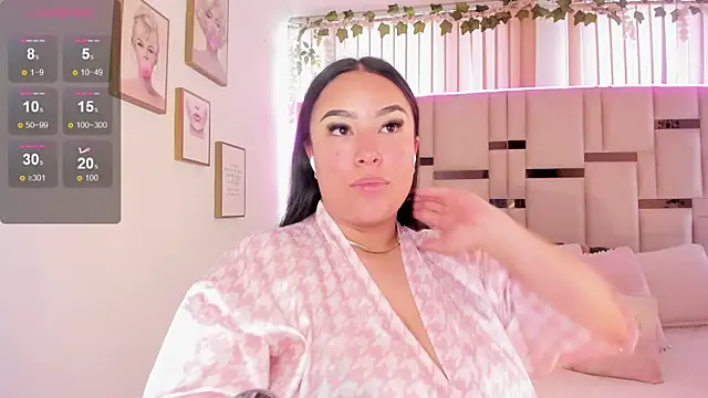 Zoey thompson online show from December 1, 7:27 pm