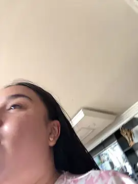 Zoey thompson online show from April 8, 8:11 pm