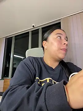 Zoey thompson online show from March 29, 3:38 am