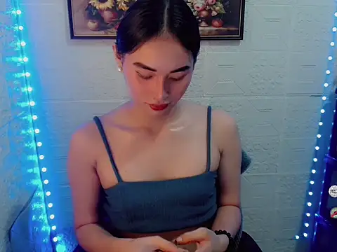 Snapshot of lovelysassy chatting on October 31, 1:26 pm lovelysassy online show from October 31, 1:26 pm