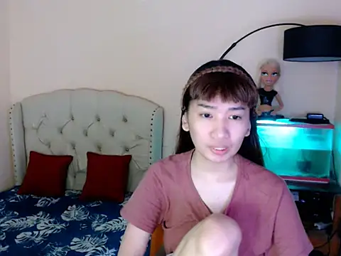 ShantalFoxxy  online show from March 6, 7:58 am