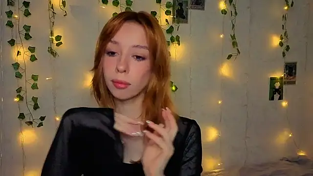 Lori Williams online show from April 17, 1:19 am