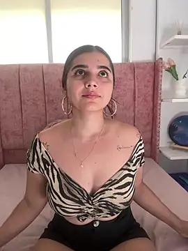 salomecute21 online show from March 16, 11:36 am