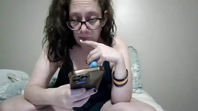 isabellenoela online show from December 20, 12:47 am