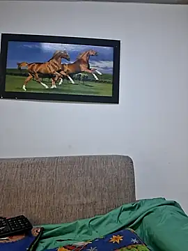 Elianasuarezz online show from November 23, 8:10 pm