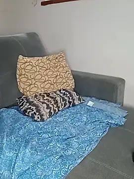 LoveFoxi online show from May 18, 4:07 am