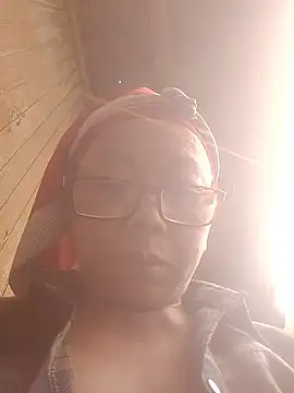 VangLe73 online show from October 21, 6:50 am