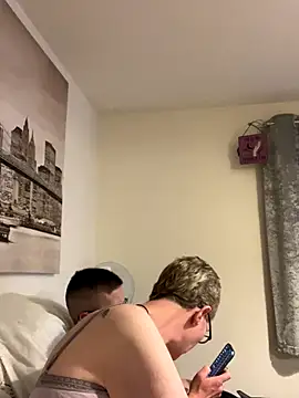 Curvy-Jinx online show from November 8, 8:58 pm