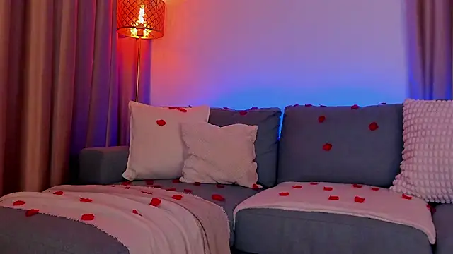 AlessandraCrystal online show from February 14, 4:42 pm