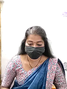 tamil Sigappu Roja online show from March 10, 1:09 am