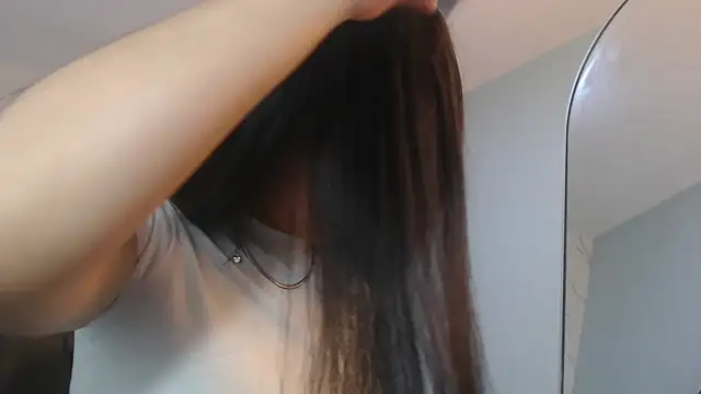 victoria hernandez t  online show from March 12, 1:25 pm