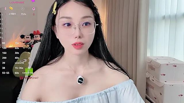 Xiatian520  online show from January 17, 8:22 am