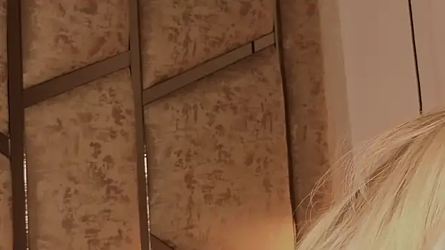 scarlethlux online show from November 12, 5:16 am