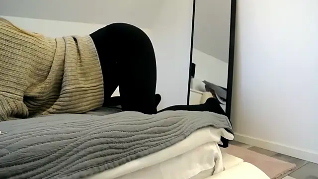 ArabianMalikah online show from February 6, 8:50 am