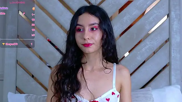 Sarah-Grace online show from November 5, 2:17 am