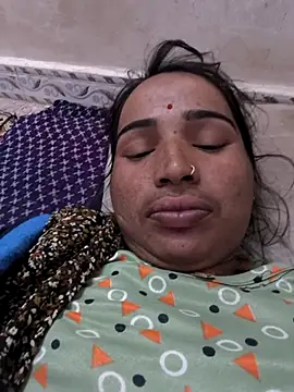Hot raaani online show from February 16, 2:17 pm