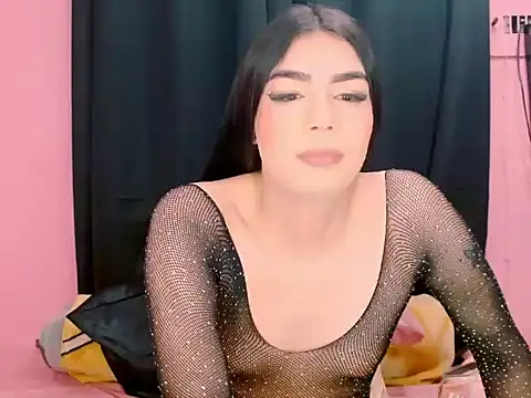 Snapshot of _crystal23_ chatting on October 11, 4:39 am  crystal23  online show from October 11, 4:39 am