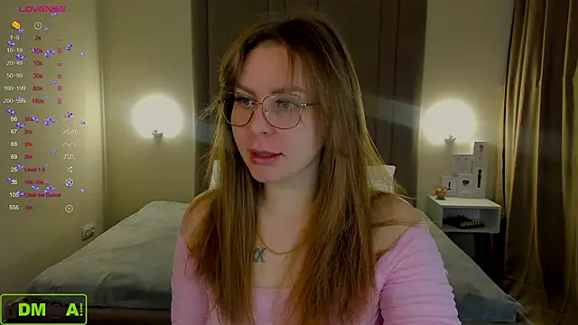 MikaBloom online show from November 30, 2:05 am