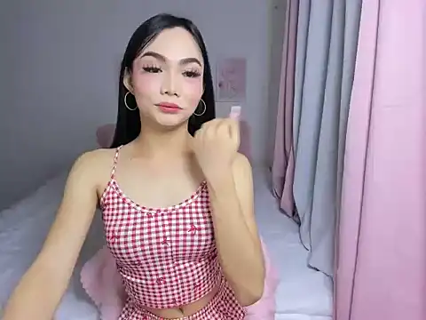 Snapshot of Sweet_Susiee chatting on October 10, 11:26 am Sweet Susiee online show from October 10, 11:26 am
