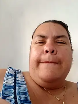 yaneth  online show from December 15, 8:14 pm